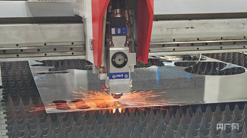 新质新造·兵团丨激光照亮天山制造 兵团崛起新质生产力